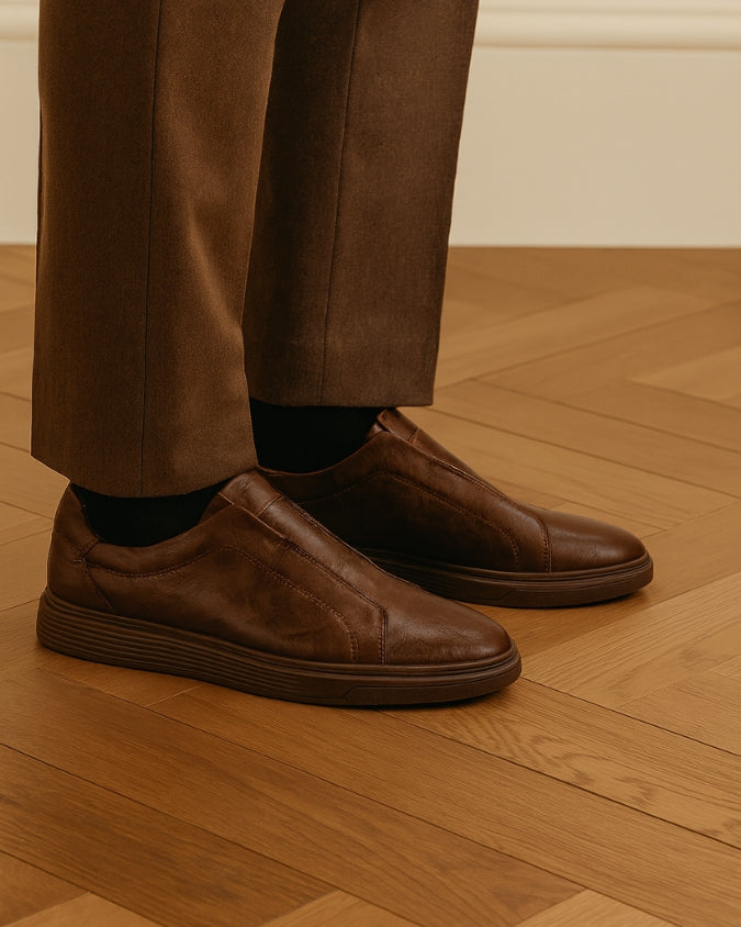 Brauner Rindsleder-Sneaker ohne Schnürsenkel